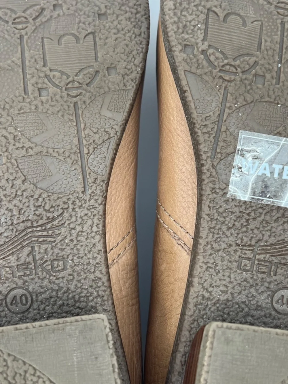 DANSKO Becki Brown Tan Leather Waterproof Booties Back Zip Sz EU 40 US 9.5-10